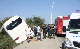 Antalya’da Otel Personelini Taşıyan Servis Otobüsü Kaza Yaptı: 7 Yaralı