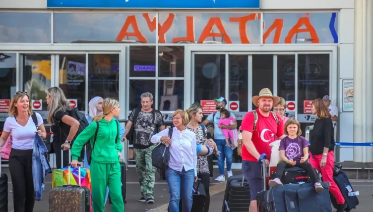 Antalya, 2023’te 17 Milyon Turist Hedefliyor