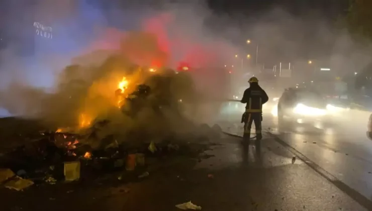 Antalya’da Geri Dönüşüm Kamyonunda Yangın Çıktı